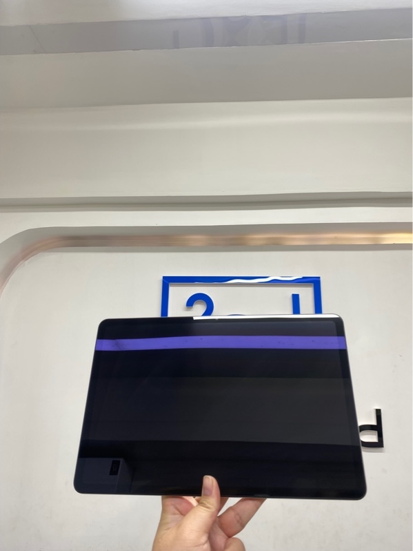 Máy tính bảng Xiaomi Redmi pad pro - Bản nội địa - Wifi - Chip snapdragon 7s gen 2 - 6/128gb - Màu bạc - Pin bình thường - Ngoại hình 97.5% - 1 đốm phản quang, ám viền vàng nhẹ - Body