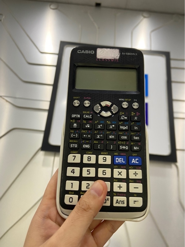 Máy tính cầm tay Casio fx-580VN X ClassWiz - Màu trắng - Ngoại hình: 97% - Body