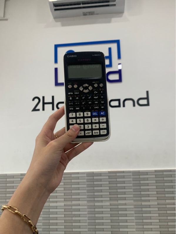 Máy tính Casio FX-580VN X classwiz - Màu trắng đen - Ngoại hình: 96% - Trầy cấn - Body