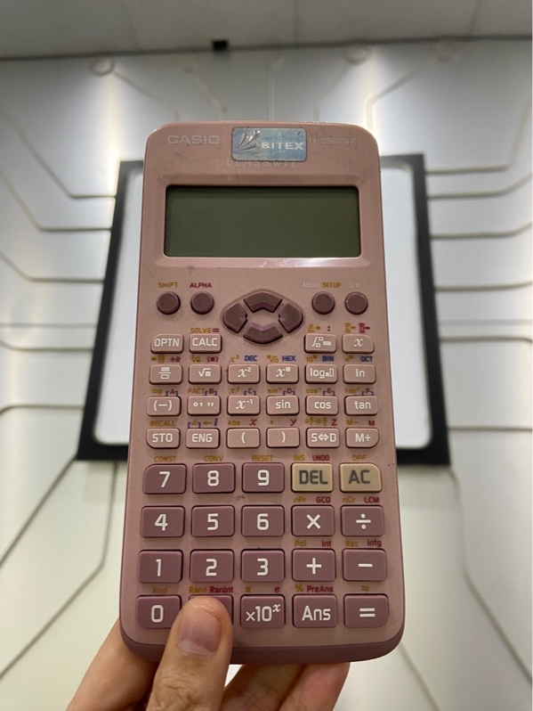 Máy Tính Casio Fx-580vnx - Màu hồng - Ngoại hình: 97% - Xước, dơ - Body