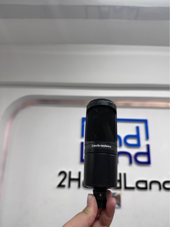 Mic Audio-Technica-AT2020 - Màu đen - Ngoại hình 97% - móp 1 góc - Kèm dây