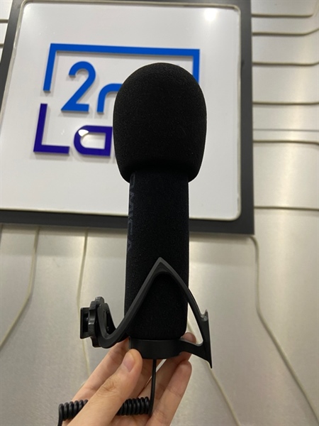 Mic Comica V30 Lite - Màu đen - Ngoại hình: 98% - Body 1