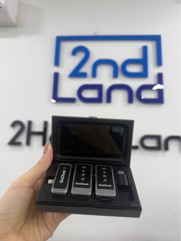 Mic GoChek ultra 24 - Màu xám - Ngoại hình 97% - Kèm 2 bông , sạc , hộp sạc