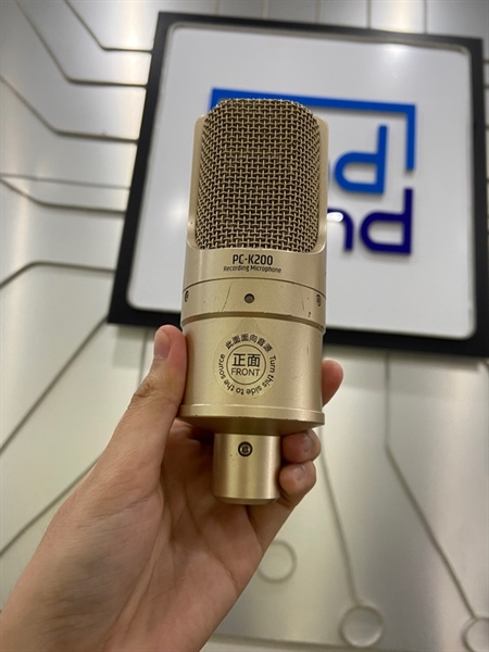 Mic Takstar PC K200 - Màu vàng gold - Ngoại hình: 97% - Kèm dây kết nối , đế mic, lưới mic 2