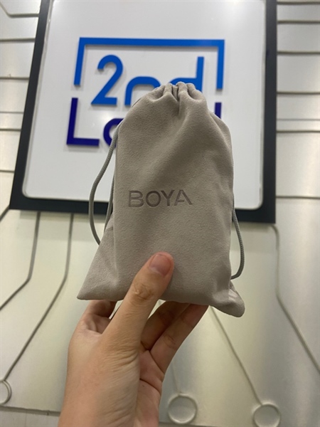 Mic thu âm Boyamic 2-02 - 1RX 2TX - Màu đen - Ngoại hình: 98% - Kèm 2 nam châm, 1 adapter type c, dock sạc, túi vải