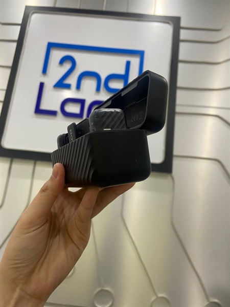 Mic thu âm Boyamic 2-02 - 1RX 2TX - Màu đen - Ngoại hình: 98% - Kèm 2 nam châm, 1 adapter type c, dock sạc, túi vải 3