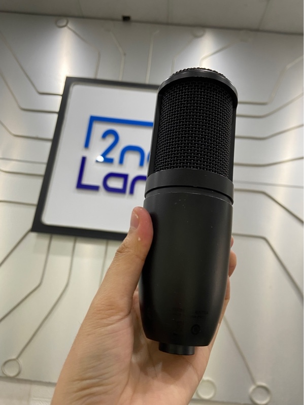 Micro AKG P120 - Màu đen - Ngoại hình: 97% - Kèm dây kết nối