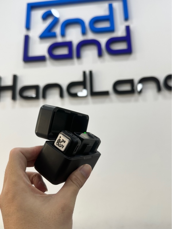 Micro DJI MIC 1 – Micro không dây thế hệ thứ 1 - Màu đen - Ngoại hình 97% - Kèm 2 mic + Adapter kết nối C, Lightning + Túi + Bộ lọc âm