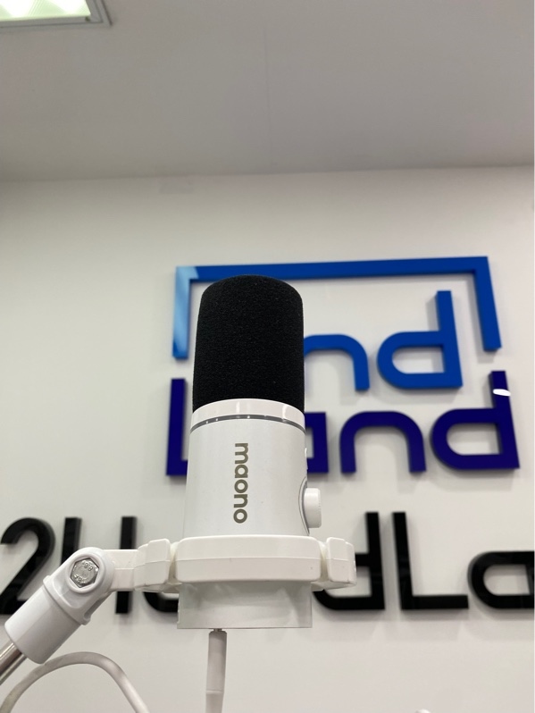 Micro động USB/XLR Maono PD200X - Màu trắng - Ngoại hình: 97% - Ố vàng - Kèm dây