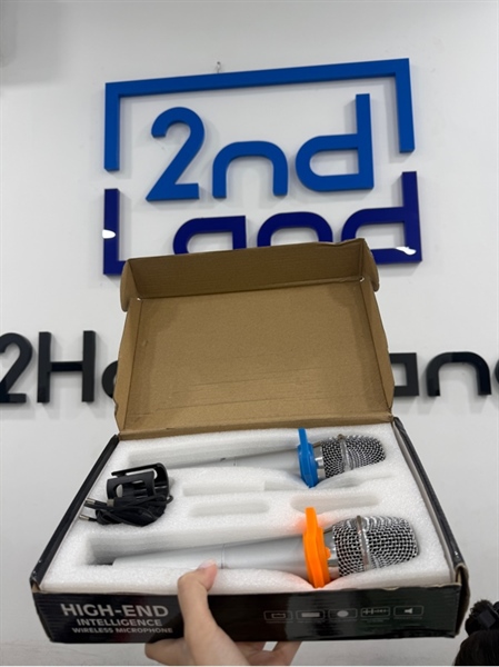 Micro Excelvan Model Z1 Pro - Màu xám - Ngoại hình 97% - Trầy , tróc sơn - Kèm Box , 2 mic , 1 nguồn phát 1