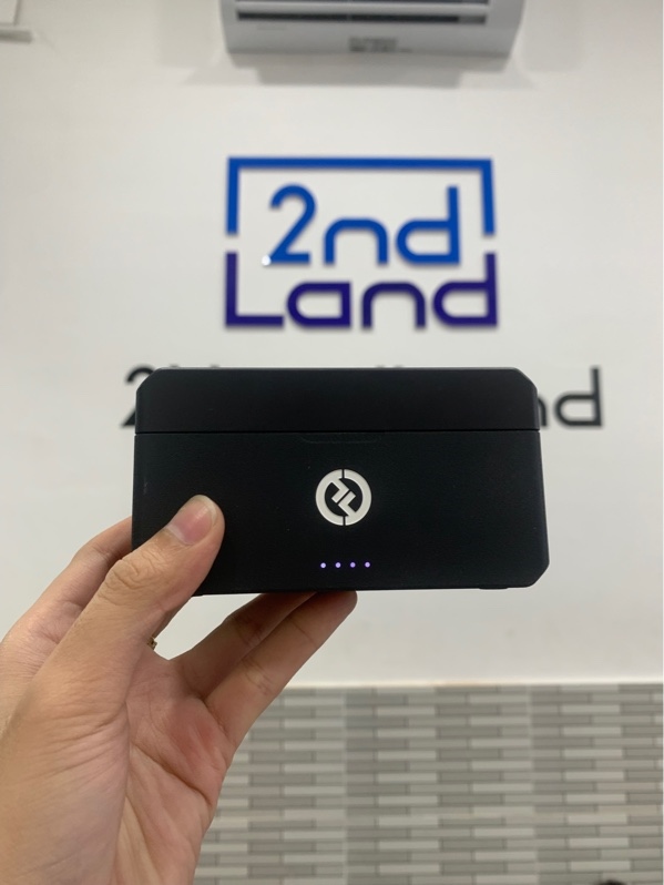 Micro Hollyland LARK MAX Duo - Màu đen - Ngoại hình: 98% - Box