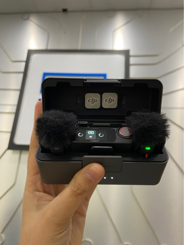 Micro không dây DJI Mic 3 - Bản Combo - Màu xám - Ngoại hình: 98% - Đủ phụ kiện