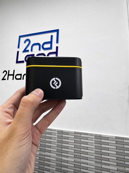 Micro không dây Hollyland Lark M1 Duo - Màu đen - Ngoại hình: 98% - Body, kèm 2 dây 3.5, 2 lọc âm + âm + túi