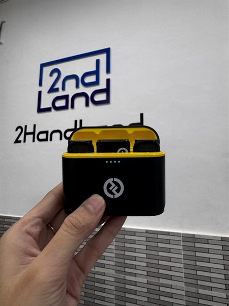 Micro không dây Hollyland Lark M1 Duo - Màu đen - Ngoại hình: 98% - Body, kèm 2 dây 3.5, 2 lọc âm + âm + túi 1