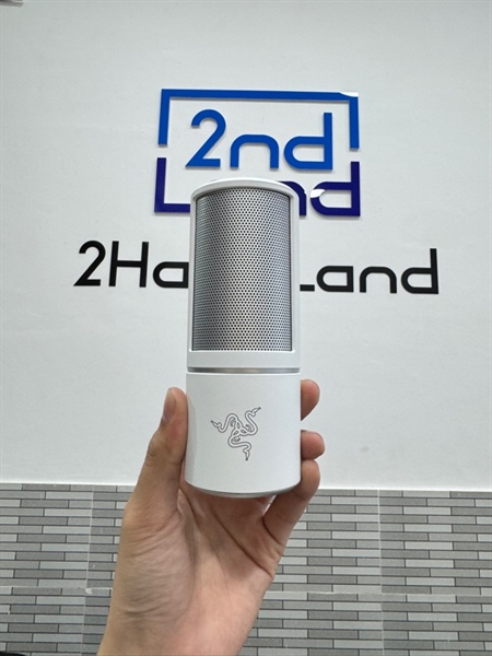 Micro Razer SeirenX - Màu trắng - Ngoại hình 98% - Fullbox 1