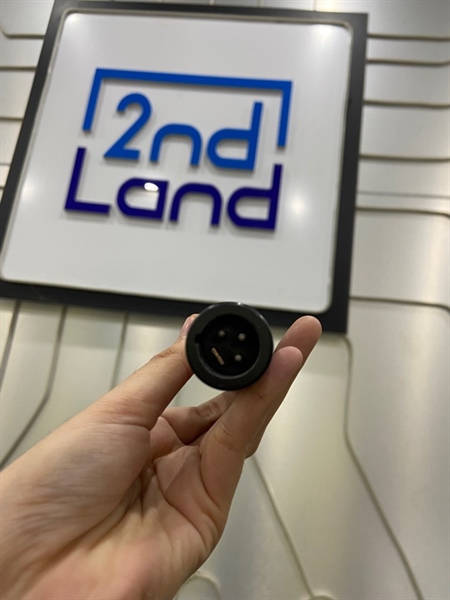 Micro Shure SM57 - Màu đen - Ngoại hình: 97% - Trầy sườn - Body 2