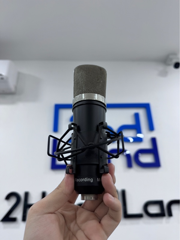 Micro Tasktar PC-K600 - Màu đen - Ngoại hình 96% - Trầy xước, rỉ sét nhiều - Kèm 1 arm rỉ sét, 1 dây mic
