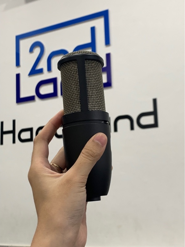 Micro thu âm AKG P220 - Màu đen - Ngoại hình: 98% - Fullbox
