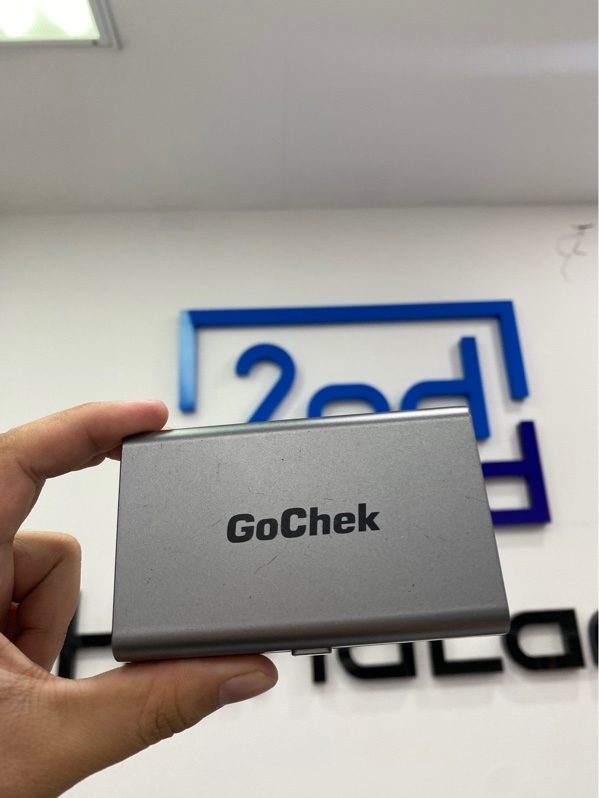 Micro thu âm không dây GoChek Ultra S24 - 2Tx-1Rx - Màu đen - Ngoại hình: 97% - Trầy xước - Kèm 2 bông lọc gió - 1 cáp USB-C - Túi