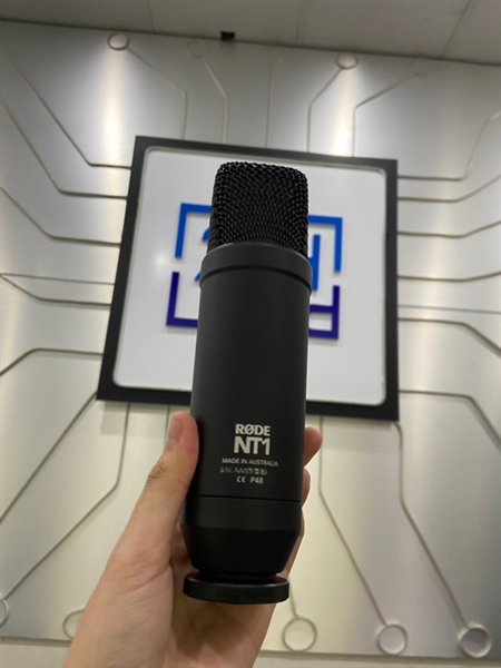 Micro thu âm Rode NT1 Kit - Màu đen - ngoại hình: 98% - Kèm giá đỡ + tấm chắn dây mic 1