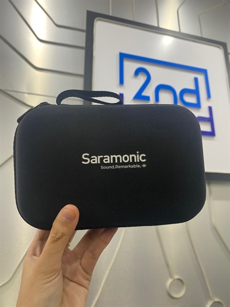 Micro thu âm Saramonic Blink 500 Pro B2 ( TX + TX+ RX) - Màn hình TX không hiển thị- Màu đen - Ngoại hình: 98% - Kèm 2 dây chuyển đổi 3.5 , 1 dây C to A, 1 dây C to Micro , 1 đầu đổi lightning, 1 đầu đổi type C, 1 nắp lens điện thoại, 1 mic cài áo