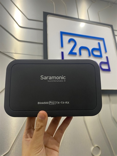 Micro thu âm Saramonic Blink 500 Pro B2 ( TX + TX+ RX) - Màn hình TX không hiển thị- Màu đen - Ngoại hình: 98% - Kèm 2 dây chuyển đổi 3.5 , 1 dây C to A, 1 dây C to Micro , 1 đầu đổi lightning, 1 đầu đổi type C, 1 nắp lens điện thoại, 1 mic cài áo