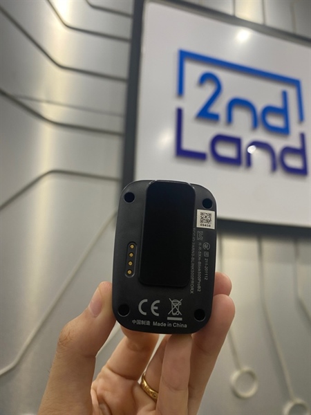 Micro thu âm Saramonic Blink 500 Pro B2 ( TX + TX+ RX) - Màn hình TX không hiển thị- Màu đen - Ngoại hình: 98% - Kèm 2 dây chuyển đổi 3.5 , 1 dây C to A, 1 dây C to Micro , 1 đầu đổi lightning, 1 đầu đổi type C, 1 nắp lens điện thoại, 1 mic cài áo 4