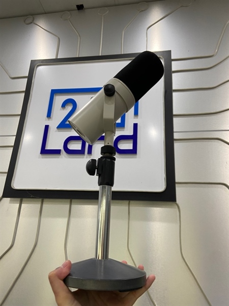 Micro Universal Audio SD-1 Standard Dy Namic Microphone - Màu trắng - Ngoại hình: 98% - Kèm dây kết nối + chân đứng