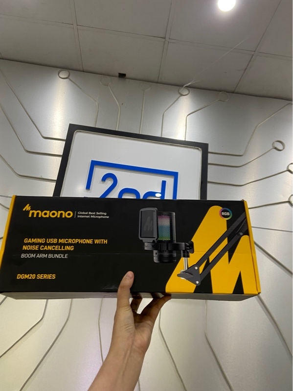 Microphone chơi game USB Maono DGM20 - Led RGB - Màu đen - Ngoại hình: 97% - Mất màn lọc âm, đầu mic xước - Kèm Box (arm, cáp kết nối,kẹp bàn)