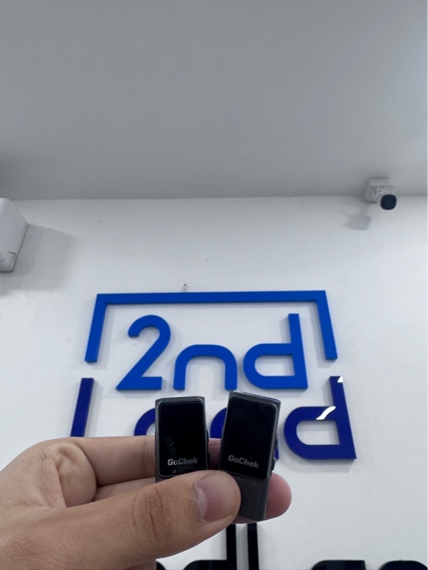 Microphone Gochek Ultra S25 wireless - Màu xám - Ngoại hình 98% - Thiếu đầu chuyển Type-C - Body
