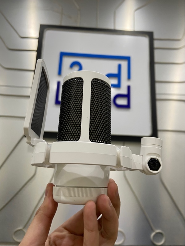 Microphone thu âm Podcast/ phòng thu/Livestream Maono RGB DGM20 - Màu trắng - Ngoại hình: 98% - Kèm Box + dây kết nối