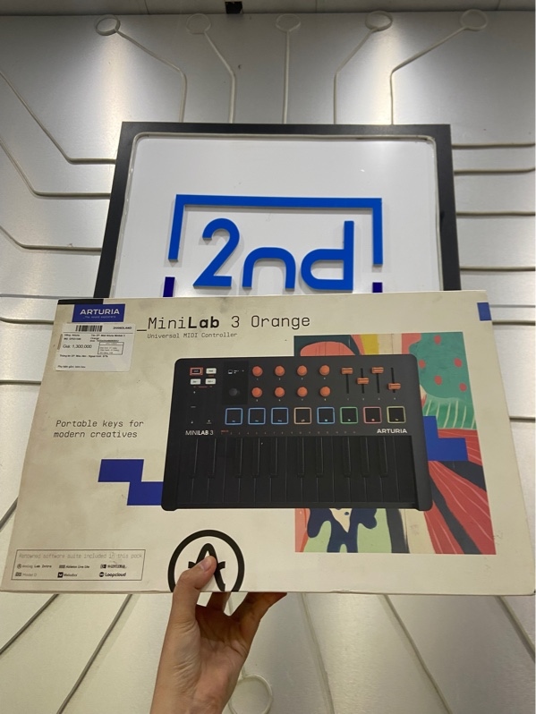 Midi Arturia Minitab 3 Orange - Màu đen - Ngoại hình: 97% - kèm box