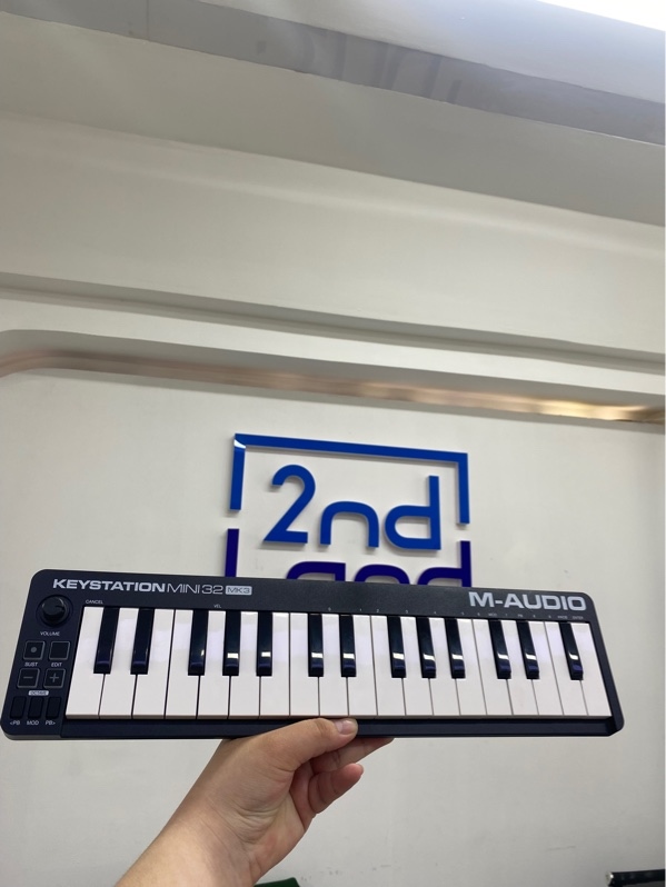Midi M-Audio Keystation Mini 32 MK3 - Màu đen - Ngoại hình 98% - Kèm cáp