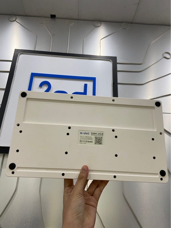 Midi M-Vave Smk-25 ii - Màu trắng - Ngoại hình: 98% - Kèm dây kết nối