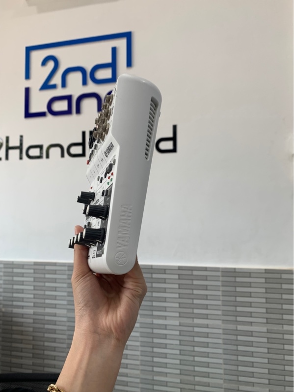 MIXER YAMAHA AG06 - Màu trắng - Ngoại hình: 98% - Body