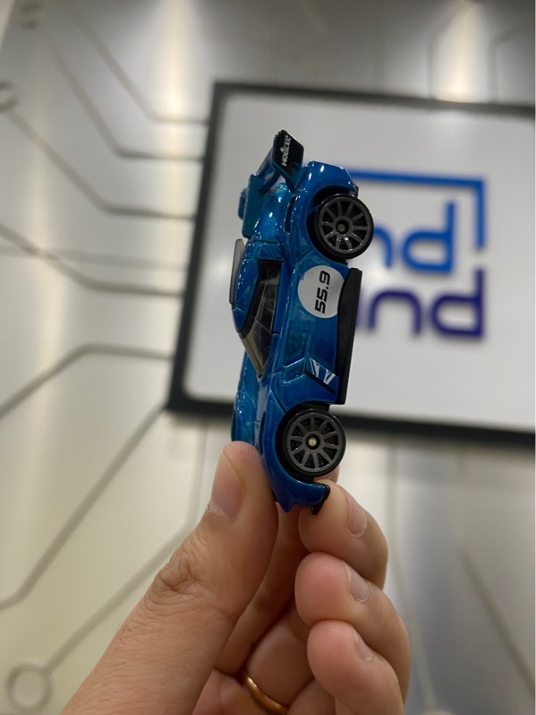 Mô hình Hot Wheels McMurtry Spéirling thuộc dòng xe đúc áp lực
