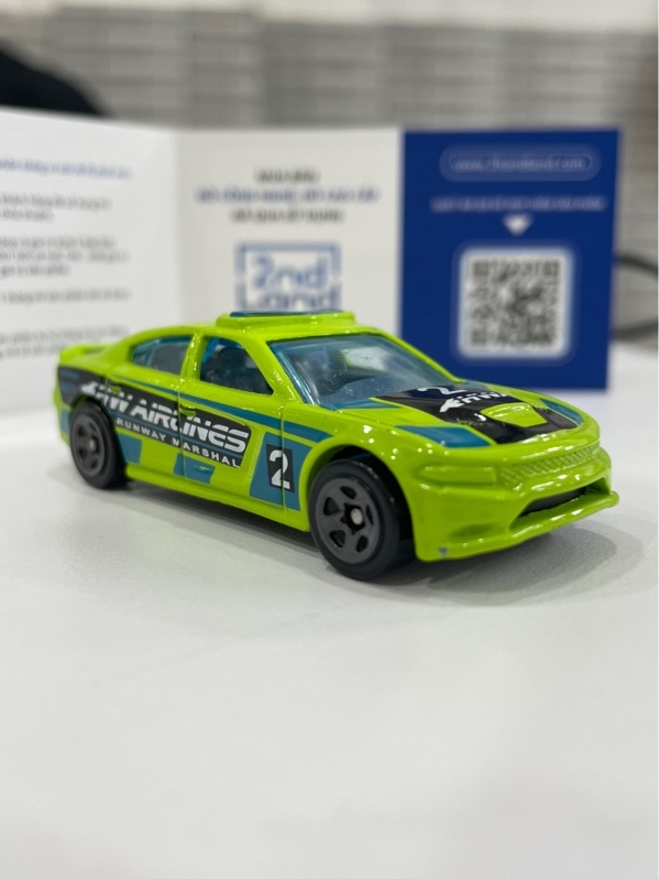Mô hình Hotwheels 15 Dodge Charger SRT - Màu xanh lá - Ngoại hình: 98% - Body