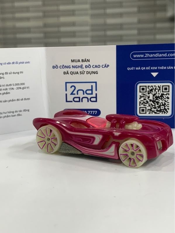 Mô hình Hotwheels 16 Angles - Màu hồng - Ngoại hình: 98% - Body