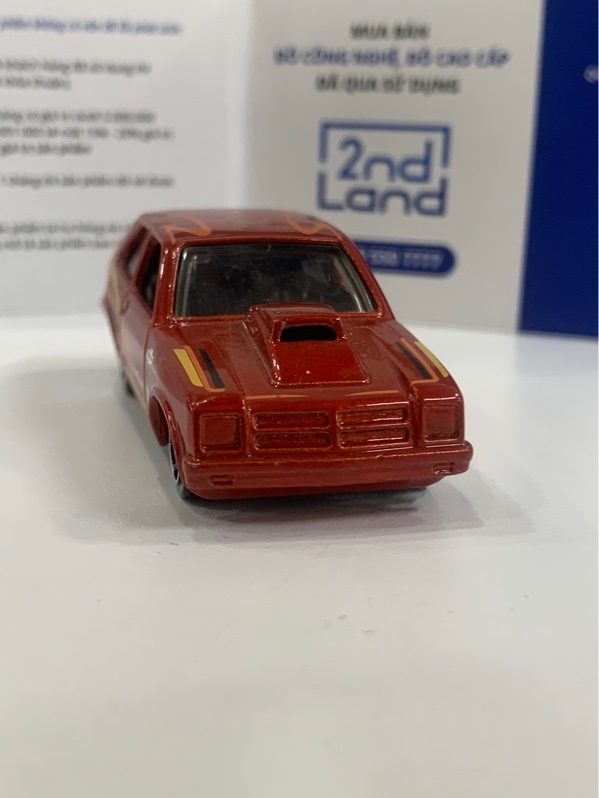 Mô hình Hotwheels Chevy Chevette - Màu đỏ - Ngoại hình: 98% - Body