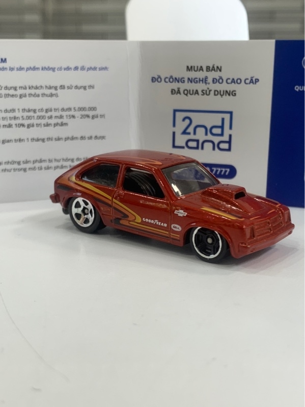 Mô hình Hotwheels Chevy Chevette - Màu đỏ - Ngoại hình: 98% - Body