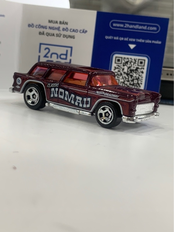 Mô hình Hotwheels Chevy Nomad - Màu tím - Ngoại hình: 98% - Body