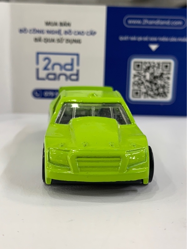 Mô hình Hotwheels Circle Trucker - Màu xanh - Ngoại hình: 98% - Body