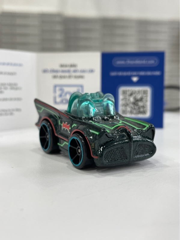 Mô hình Hotwheels Classic TV Series - Màu xanh - Ngoại hình: 98% - Body
