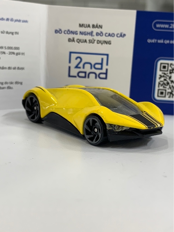 Mô hình Hotwheels Exotique - Màu vàng - Ngoại hình: 98% - Body