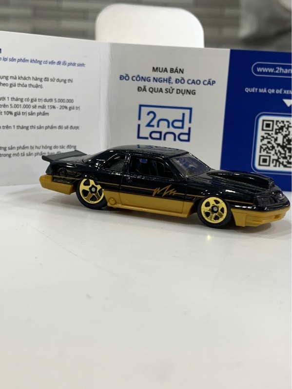 Mô hình Hotwheels Ford T-bird - Màu đen - Ngoại hình: 98% - Body