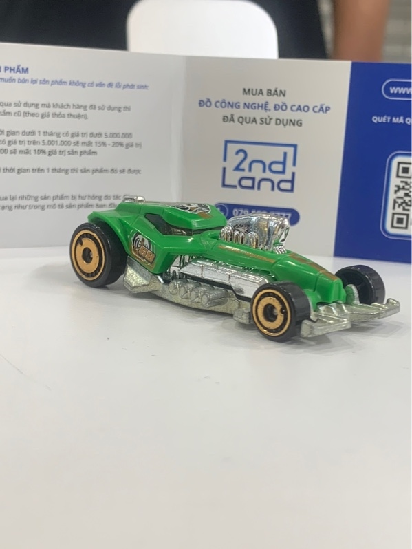 Mô hình Hotwheels Fusionbusta - Màu xanh - Ngoại hình: 98% - Body