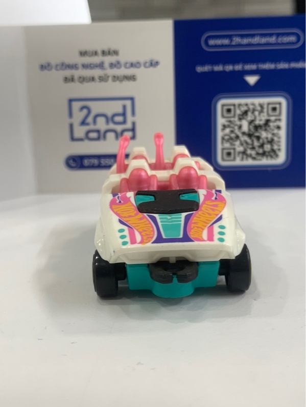Mô hình Hotwheels Loopster - Màu trắng - Ngoại hình: 98% - Body