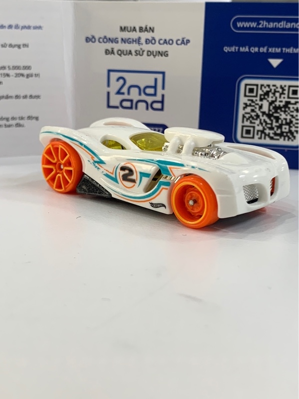 Mô hình Hotwheels Mattel - Màu trắng - Ngoại hình: 98% - Body