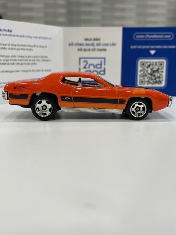 Mô hình Hotwheels Plymouth GTX - Màu cam - Ngoại hình: 98% - Body