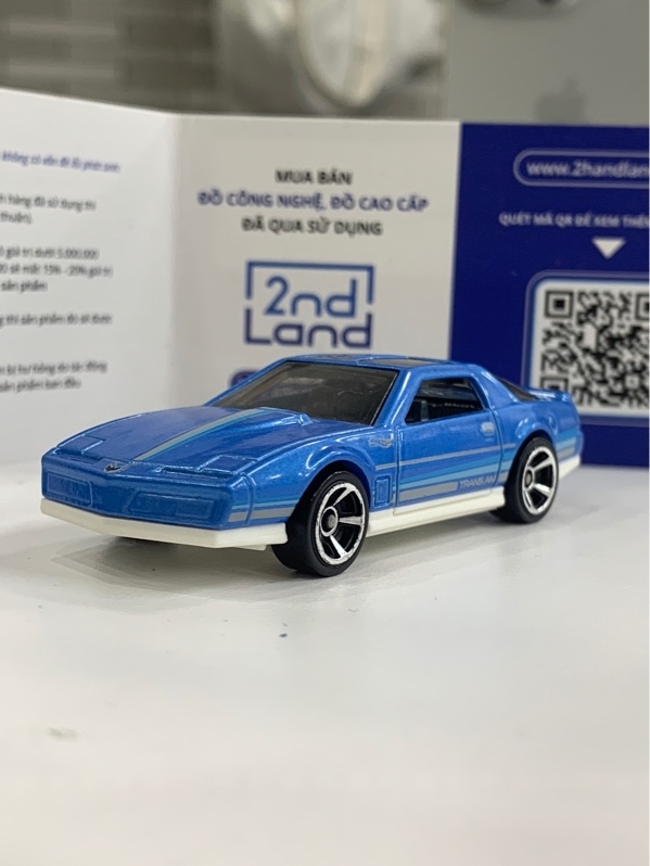 Mô hình Hotwheels Pontiac Firebird - Màu xanh - Ngoại hình: 98% -Body